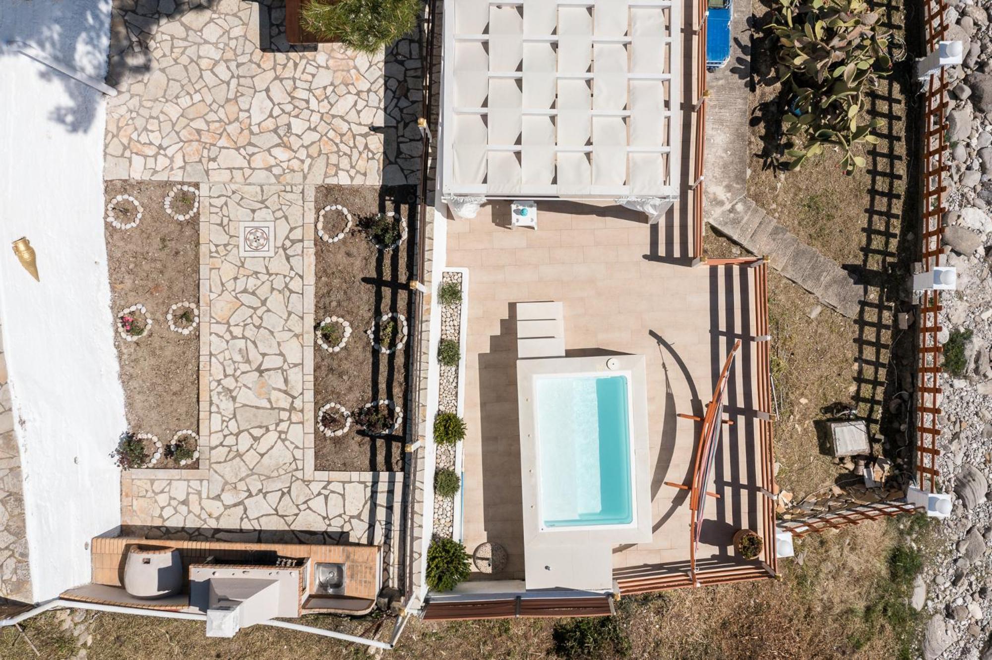 Villa Renata & Villa Filippos With Private Plunge Pool By Konnect Агиос-Гордиос Экстерьер фото